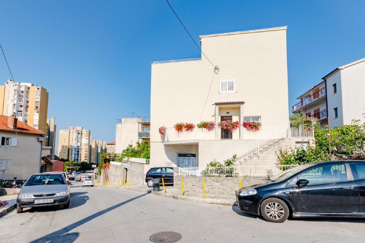 Marko Apartment *