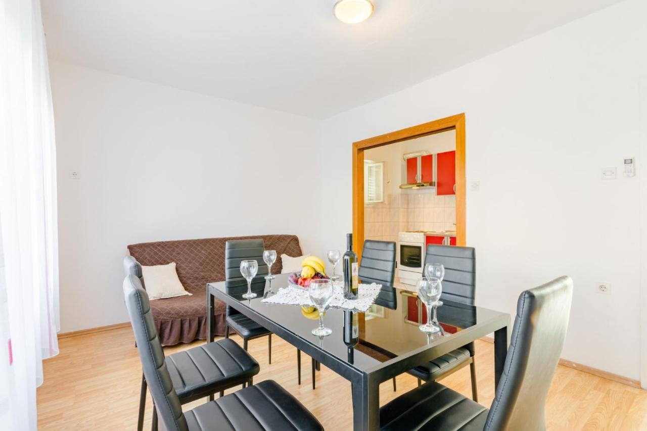 Marko Apartment *